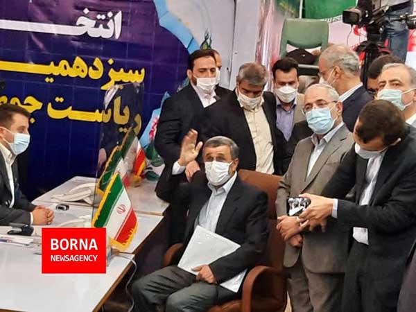 حاشیه های نامزدی احمدی نژاد در انتخابات ۱۴۰۰